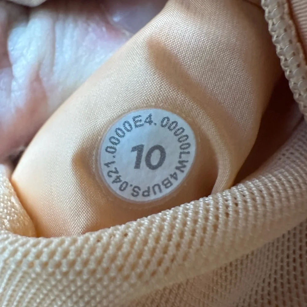 Lulu🍋Non-Stop Reversible Bomber Jacket in the color Bleached Apricot Size 10 - Picture 5 of 5